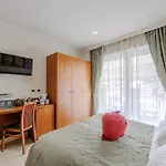 Hotiday Collection - Centro 3* Alassio