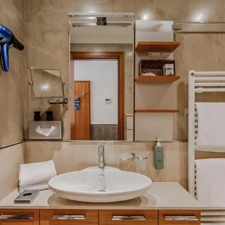 Ξενοδοχείο Hotiday Collection - Centro Αλάσιο