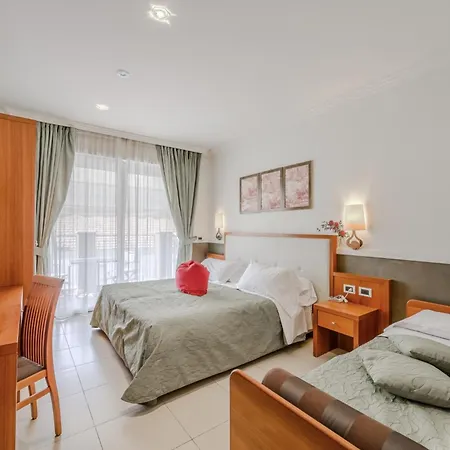 Hotiday Collection - Centro Hotel 3*