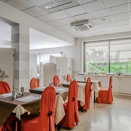 Otel Hotiday Collection - Centro 3*