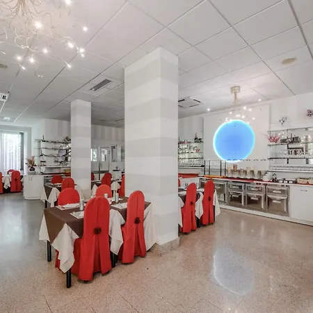 Otel Hotiday Collection - Centro